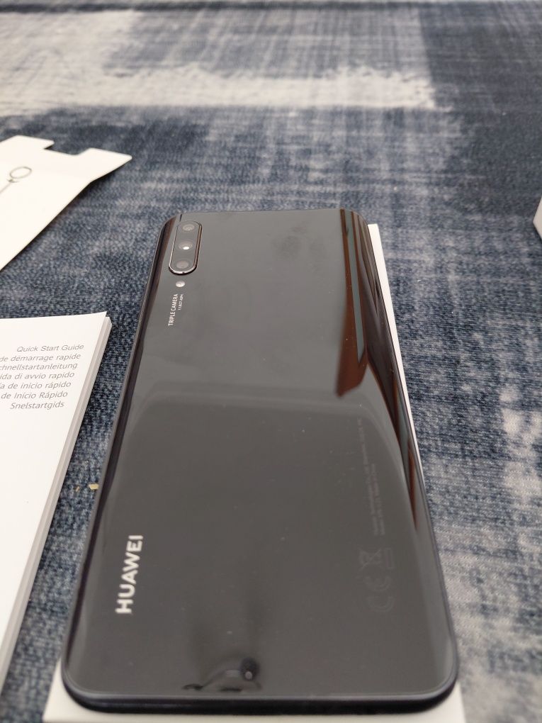 Telemóvel Huawei P Smart PRO 128gb e smartband huawei