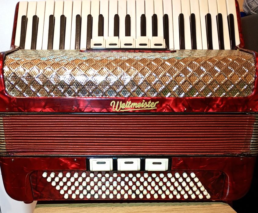 Akordeon Weltmeister 120b
