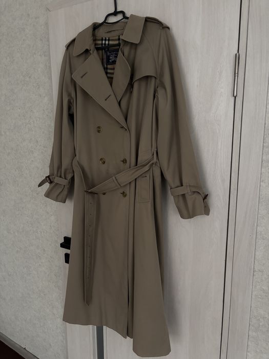 Він ажний тренч Barberrys