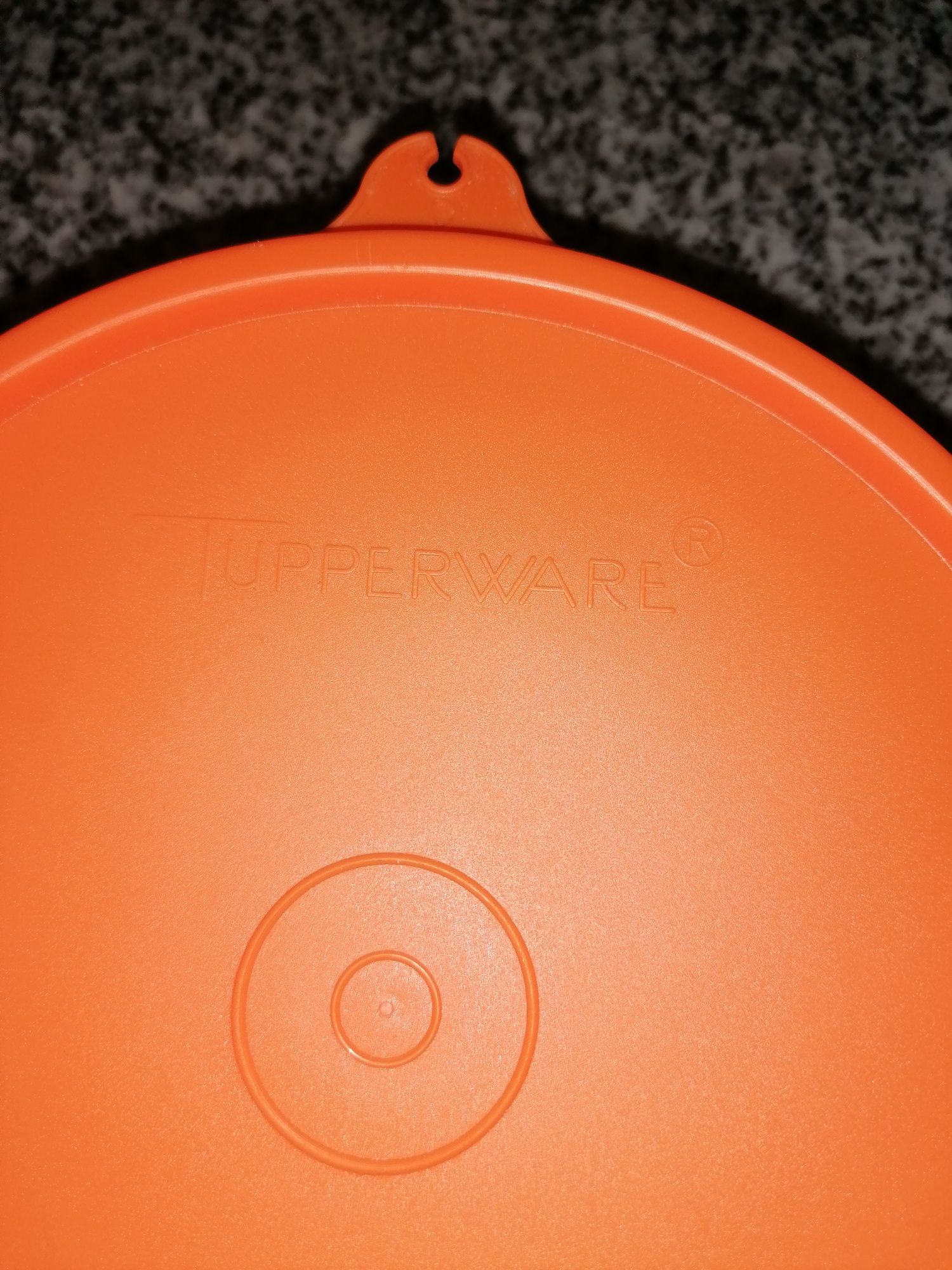 Prato de criança Tupperware