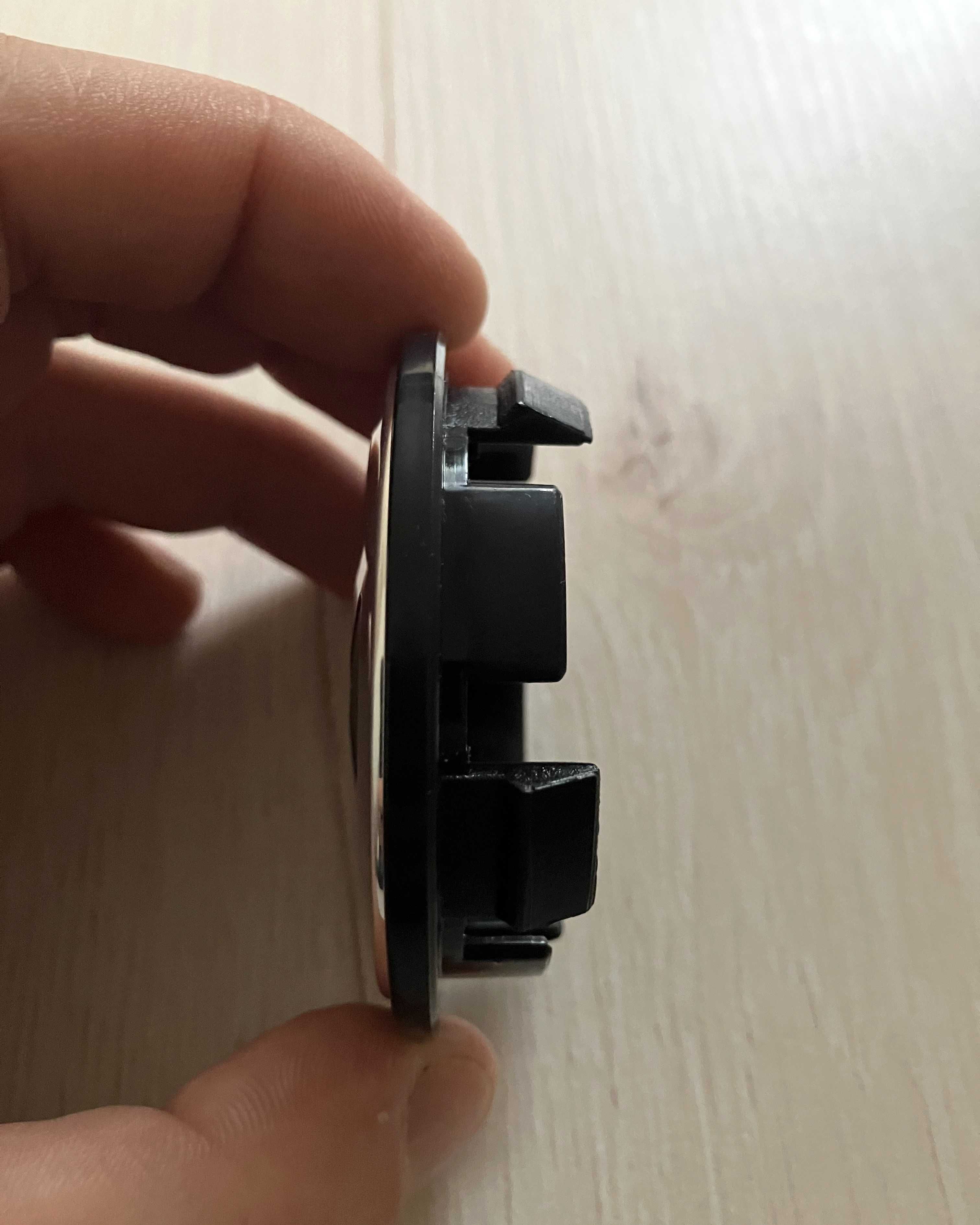 Nowe srebrne dekielki do felg 4x 65mm Volkswagen VW kapselki i inne