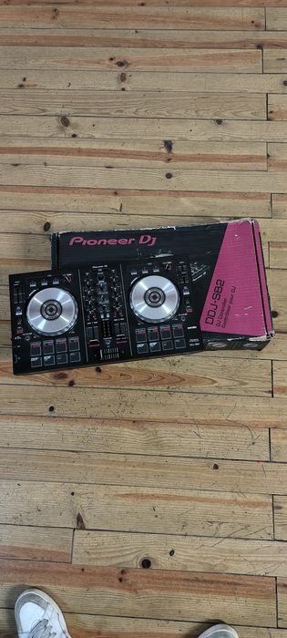 Pioneer DDJ-SB2 Controller