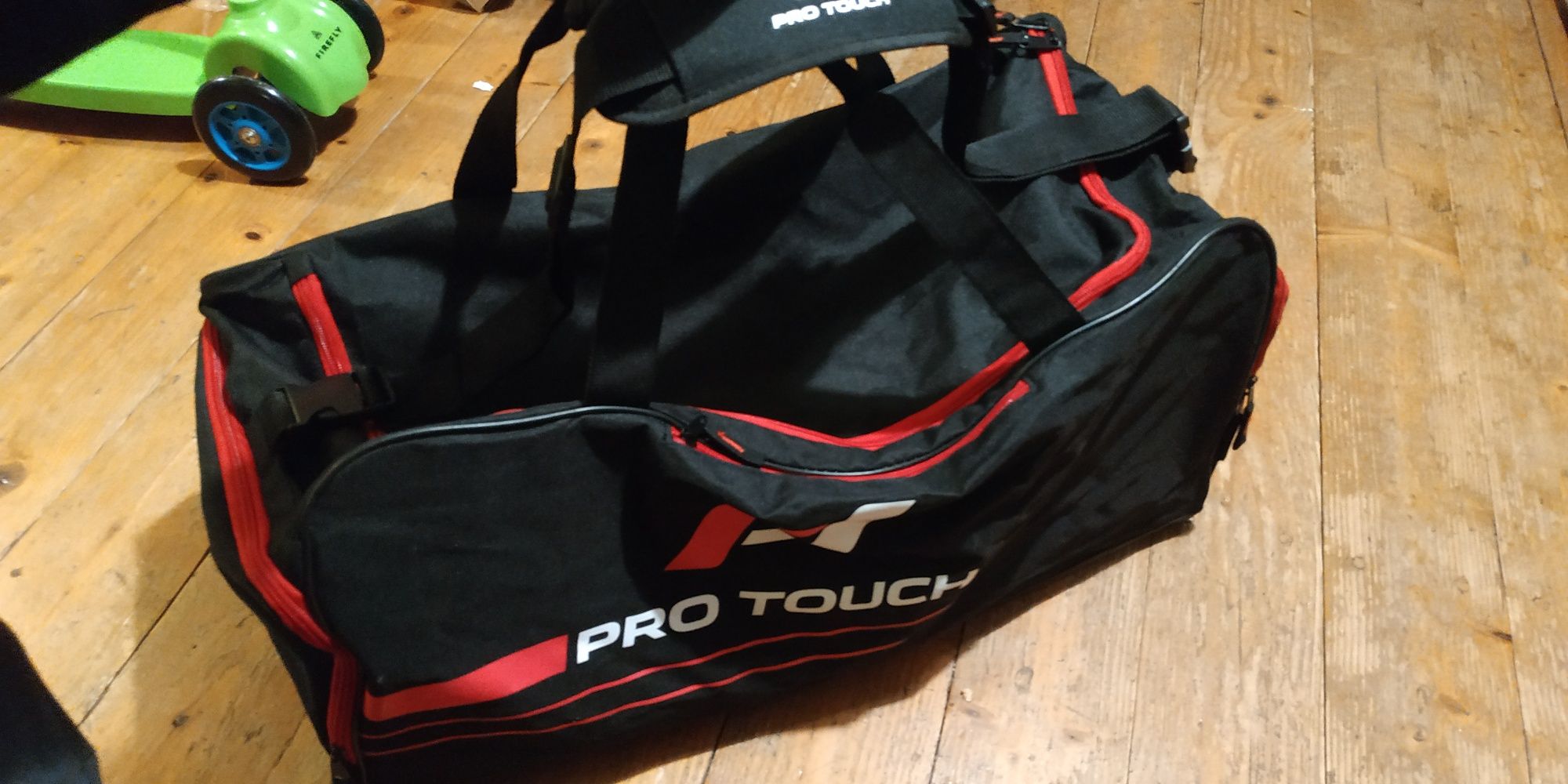 Torba sportowa ProTouch 70x30x25cm. Nowa.