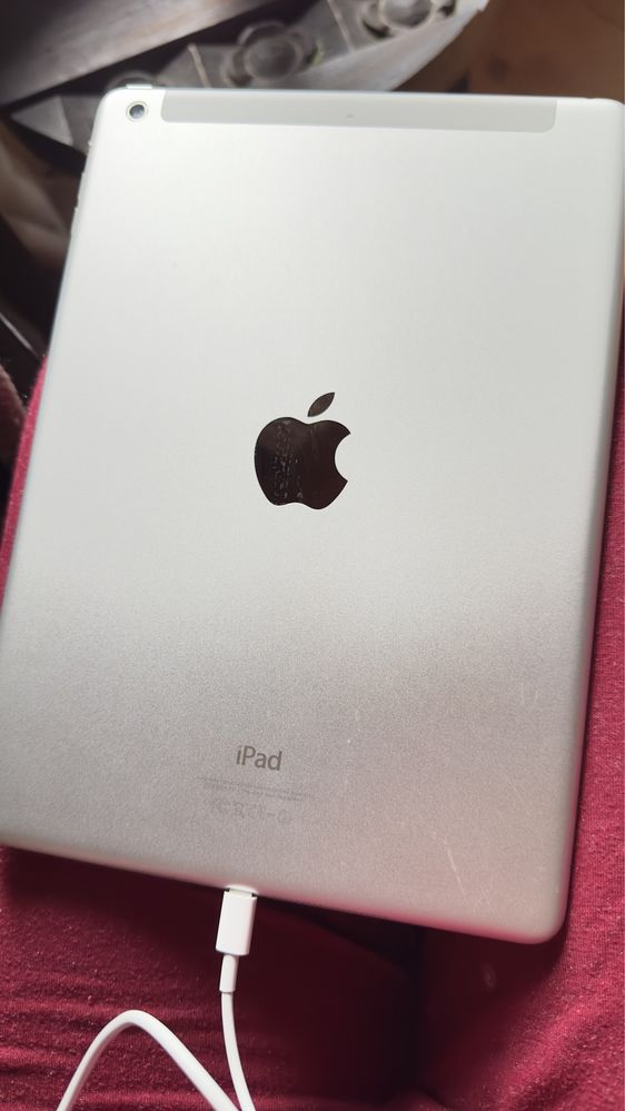 iPad Air A1475  16GB LTE srebrny