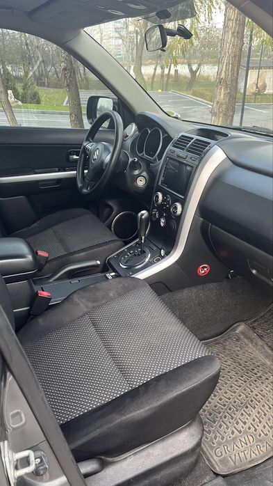 Сузуки Гранд Витара