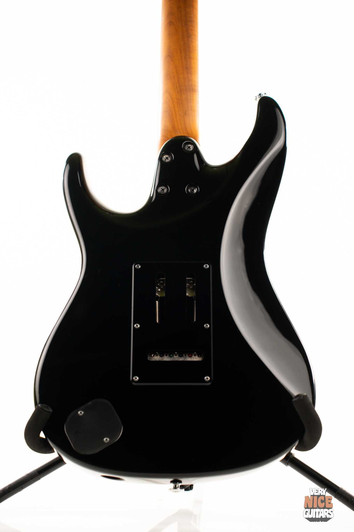 Ibanez AZ2204B Prestige