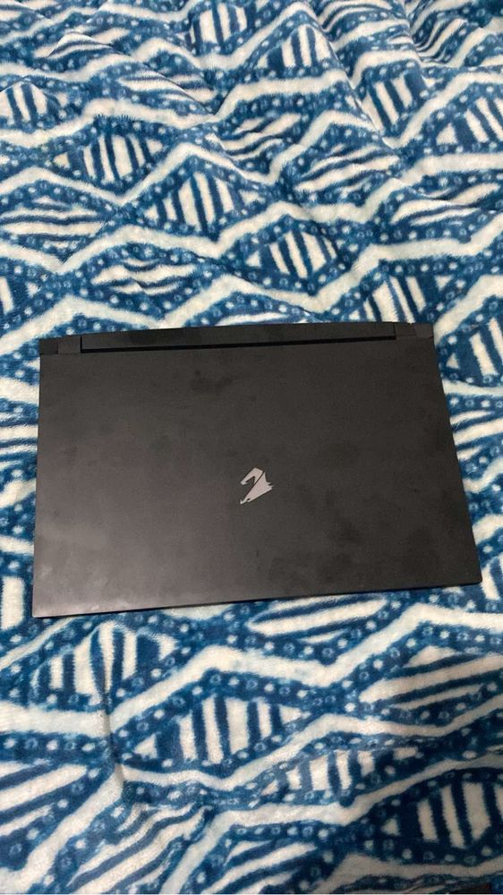 Aorus 15p XD praticamente novo