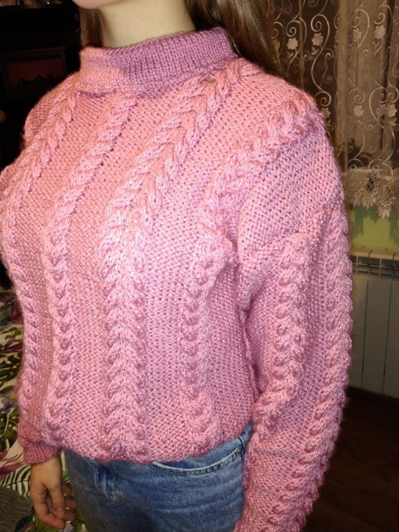 Sweter  ręcznie robiony