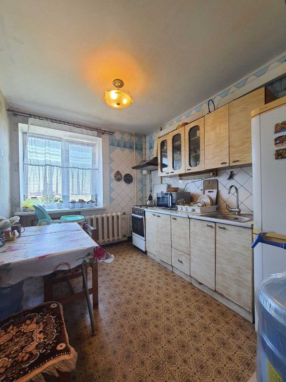 Продам 3 к. квартиру ж/м Северный, ул. Семафорная, 32