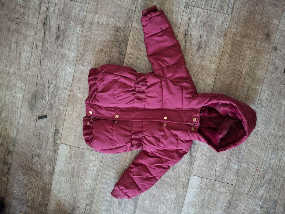 Нова дитяча зимова куртка
