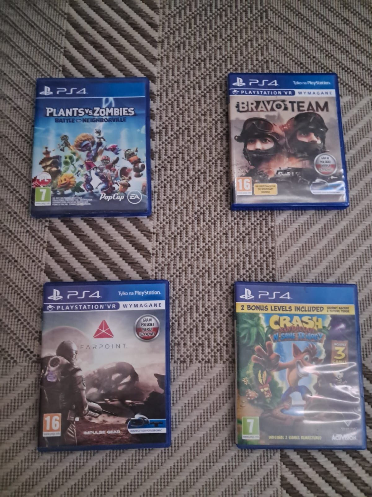 Konsola Ps4 slim 500 Gb  + Gogle Vr V2