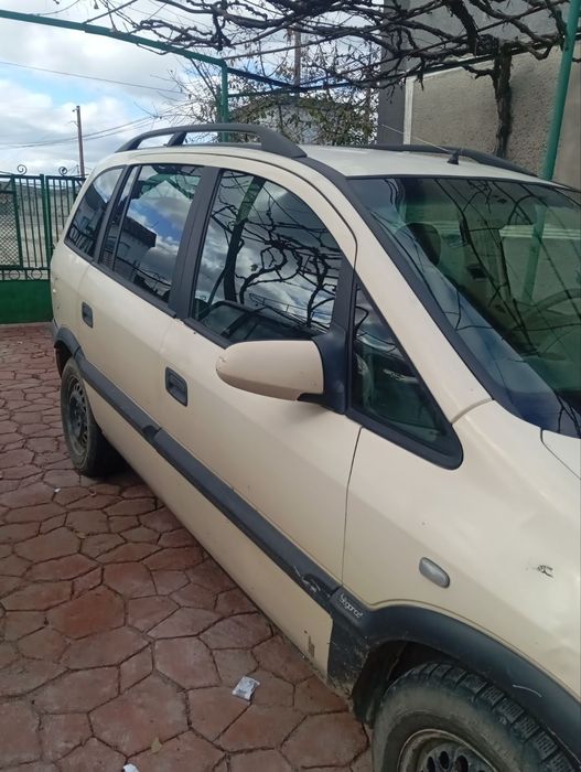 Opel zafira 2.0tdi,,Опель зафіра