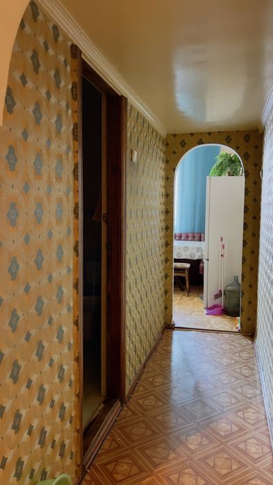 Продаж двох кімнатноі квартири