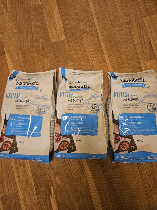 3 paczki karmy dla kotów ,,sanabelle" dla kociąt