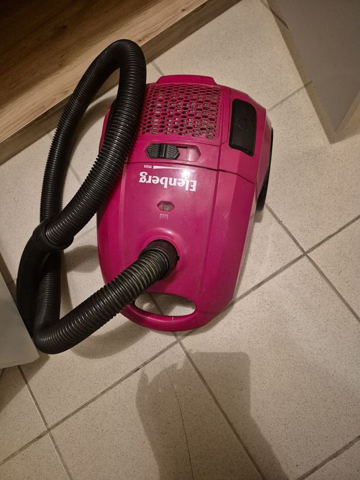 Пилосос Elenberg