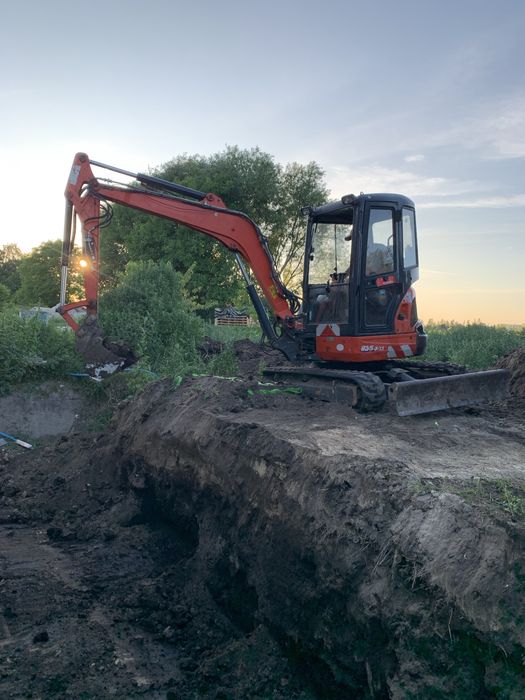 «Послуги (оренда)міні-екскаватора , ямобура у Львові та області»