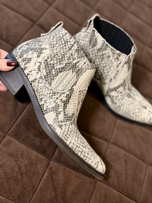 Казаки казачки ковбойки esprit 38-39 zara козаки шкіра