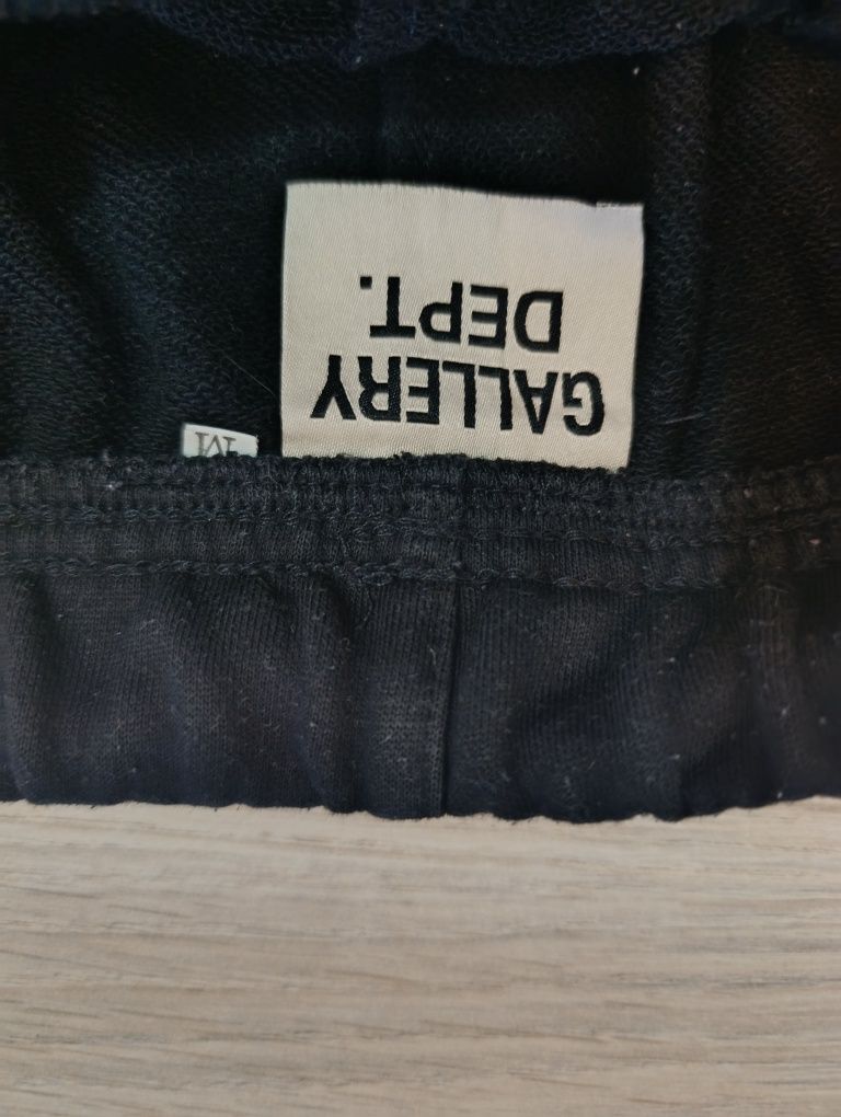 Продам штани gallery dept. Ціна 750 грн