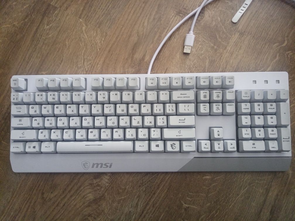 Ігрова клавіатура та мишка MSI Vigor GK30