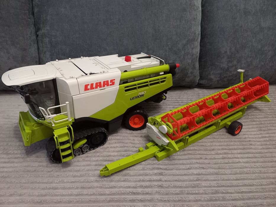 Машинка комбайн Claas від Bruder