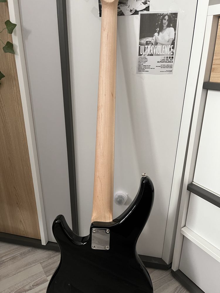 Gitara Basowa Yamaha TRBX174 BL