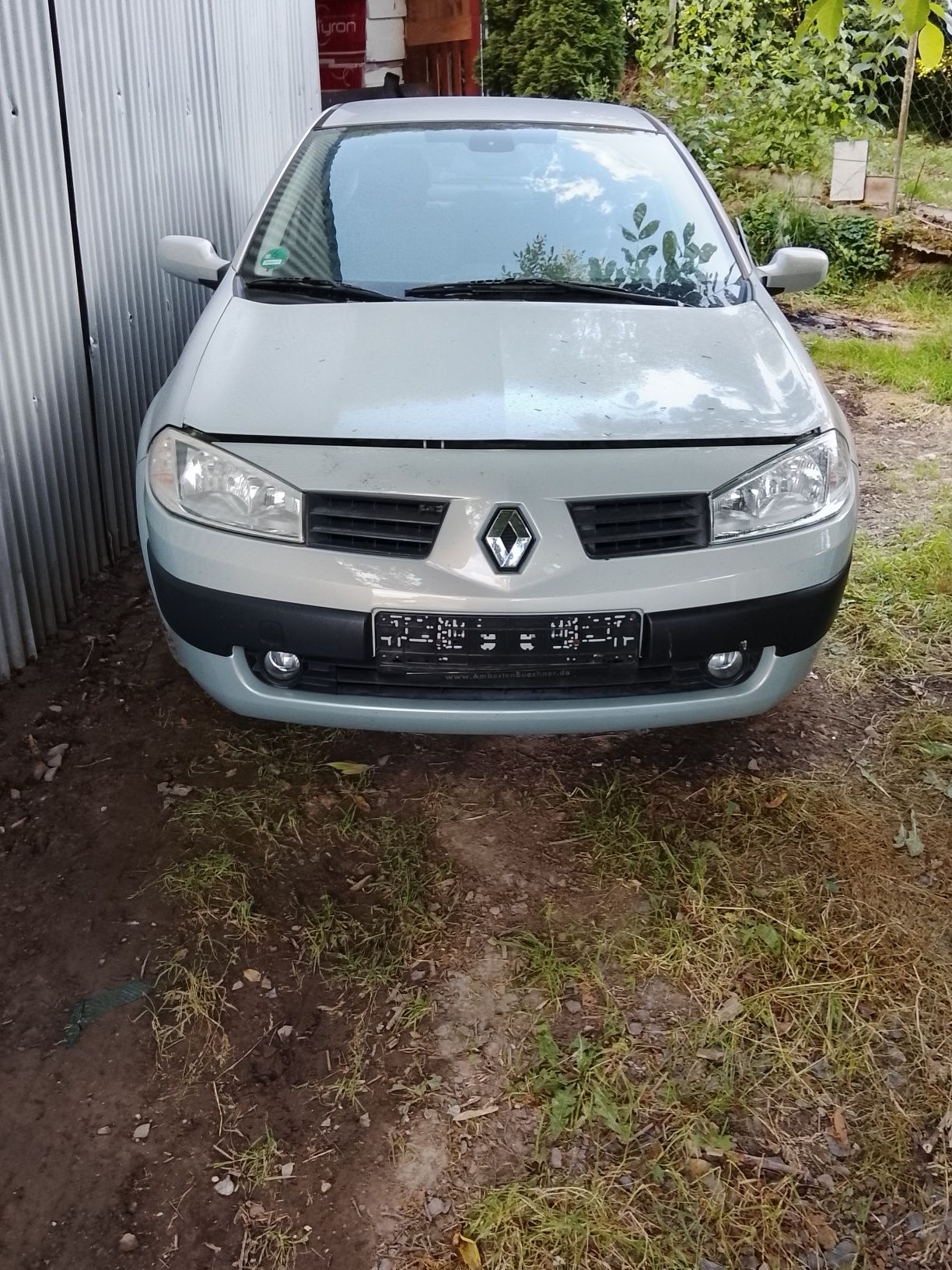 Zderzak przedni przód kompletny Megane II mv632
