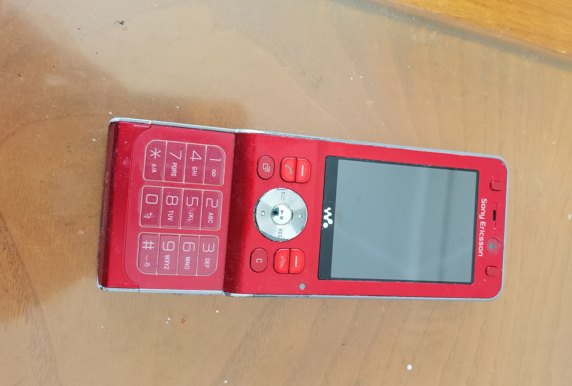 Sony Ericsson W715 e Nokia