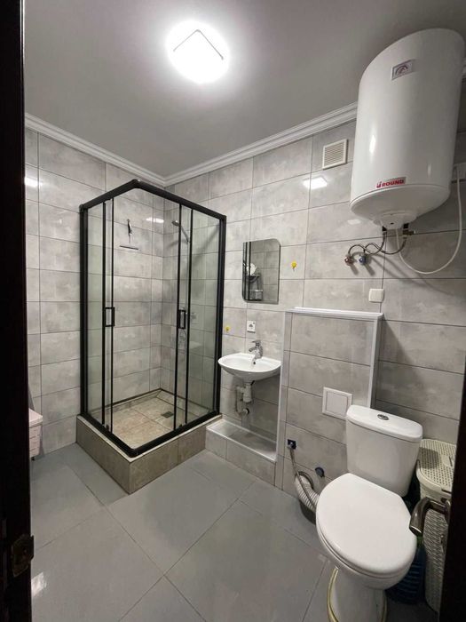 Простора дворівнева двокімнатна квартира в Ворзелі