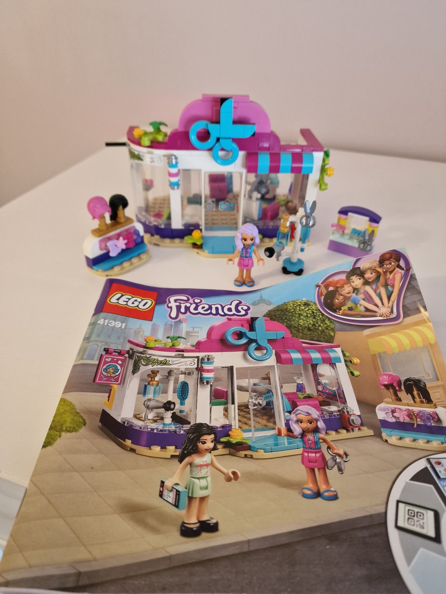 Conjunto de 15 Sets Lego Friends novo custa cerca de 350€