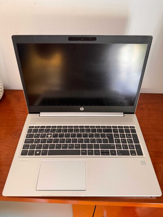 HP Probook 450 G6 15.6"FHD|i7-8565u|8Gb Ram|Ssd 256Gb|c/Defeito Tecla