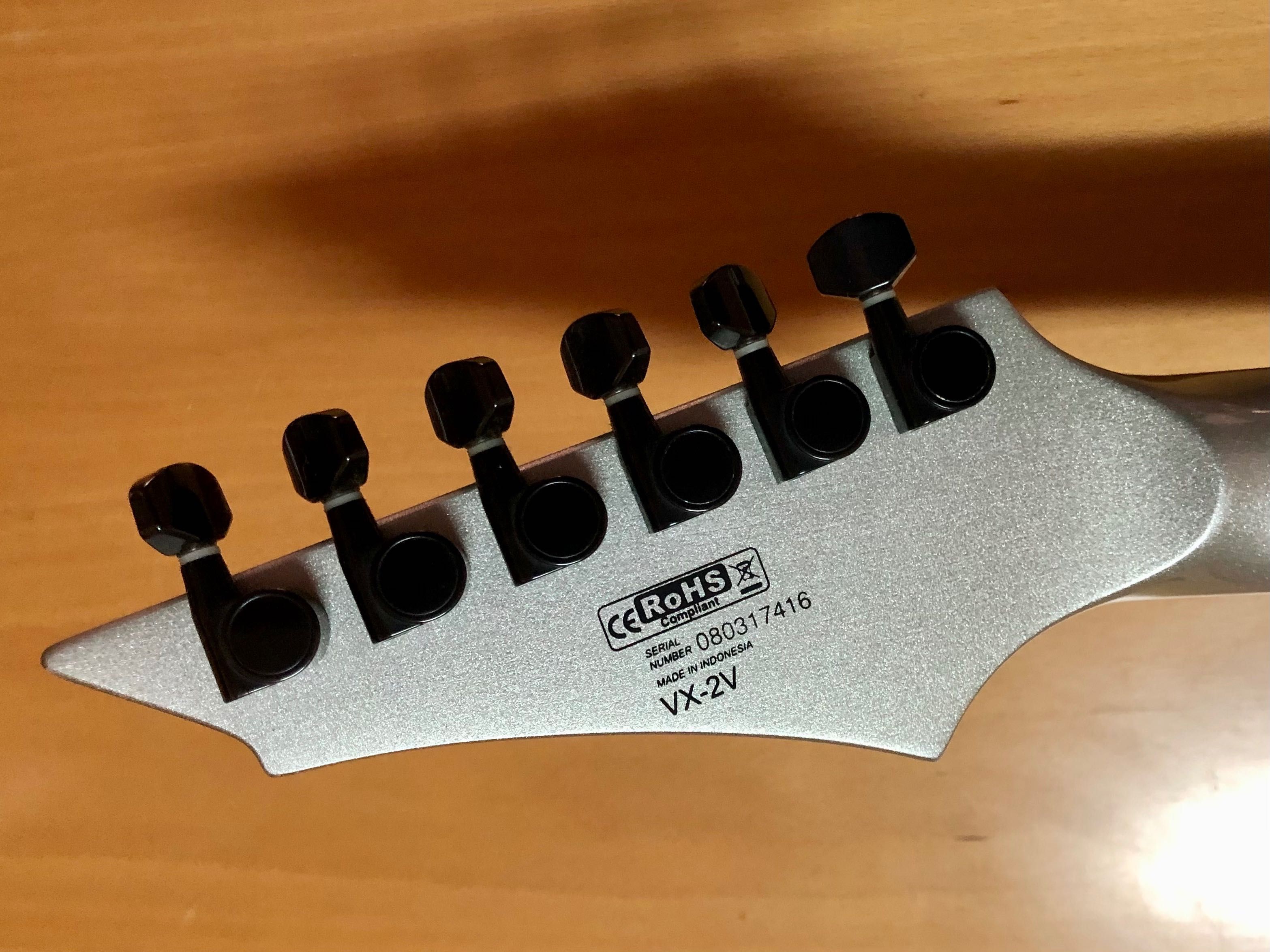 Cort VX-2V (VX-Series) - Guitarra eléctrica