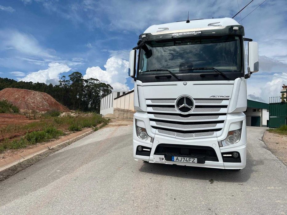 Mercedes Actros 1851
