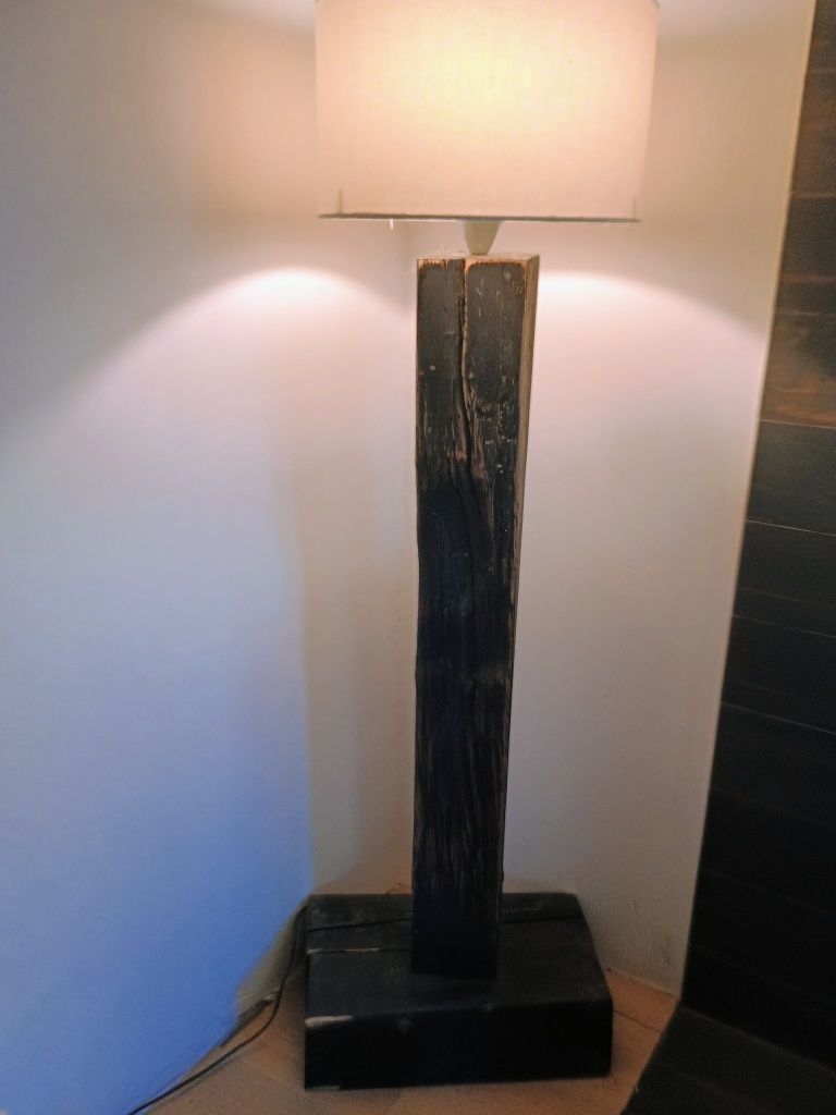 Duża lampa ,drewno