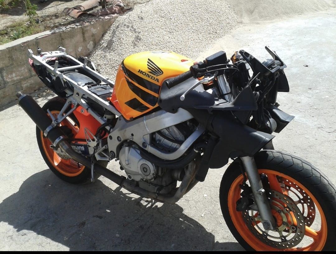 Honda CBR600F 2002