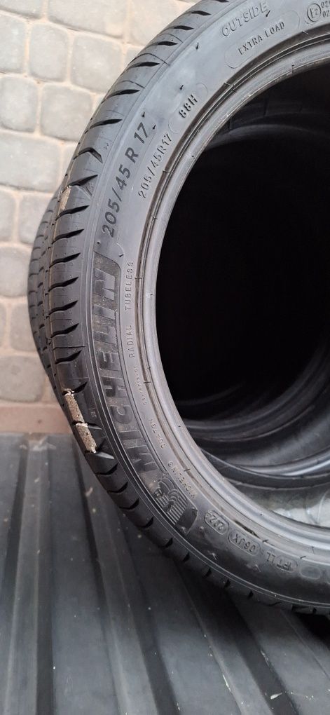 Opony letnie 205x45x17 Michelin