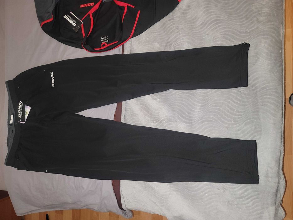 Продам спортивний костюм DONIC