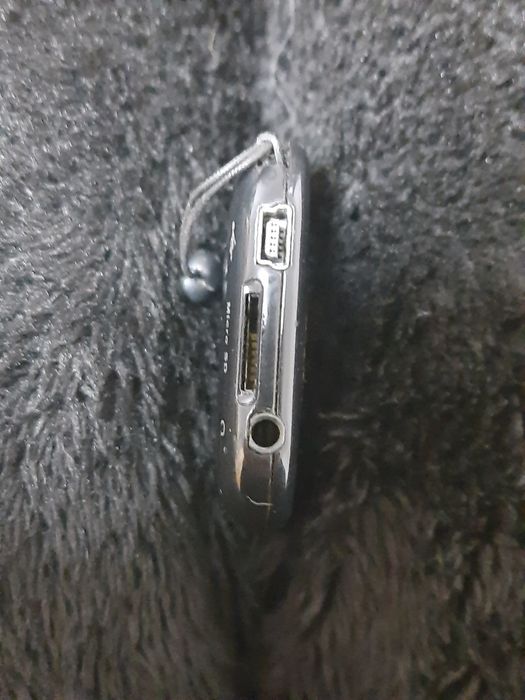 Mp3 плеер б.у без кабеля