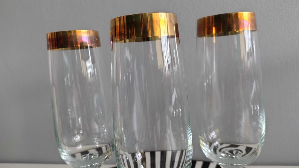 Kieliszki do szampana PRL