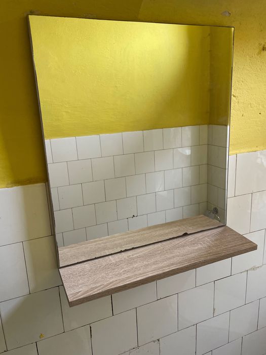 DESIGN Premium - Lustro z półką do łazienki / Łazienka