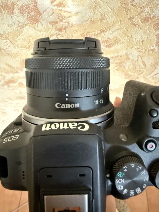 фотоапарат Canon EOS R10 + RF-S 18-45mm IS STM (Kit)