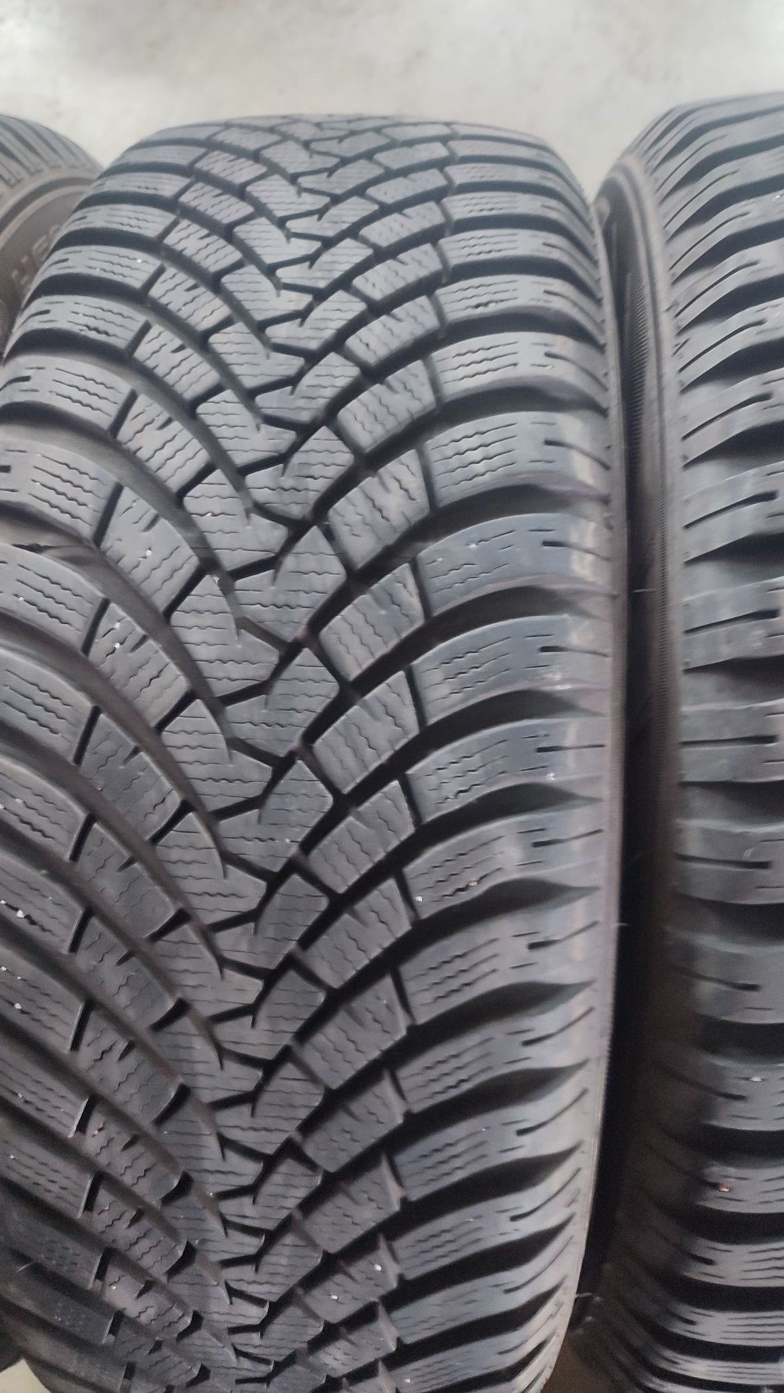 4 opony całoroczne Falken 215.60.16 99H  7.7 mm