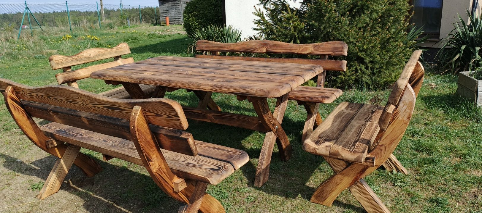 Zestaw mebli ogrodowych, stół drewniany ławki ławka drewniana