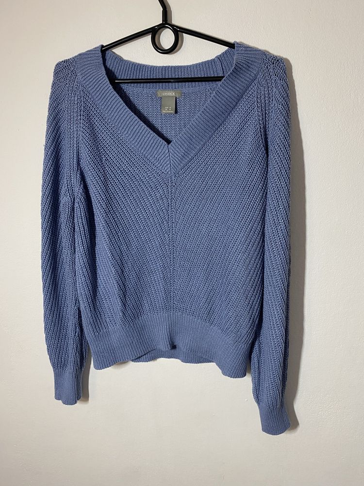 Lindex / sweter zimowy z dekoltem V / M