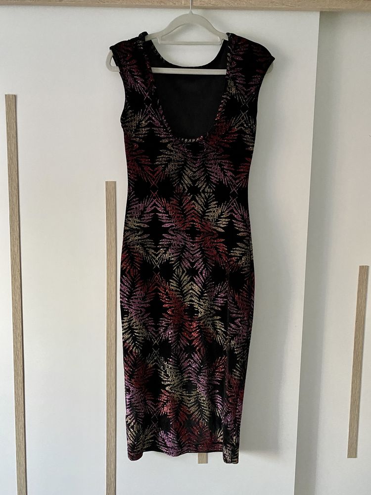 Elegancka błyszcząca czarna sukienka brokatem midi 36 S Topshop