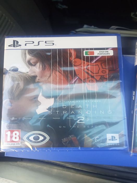 Vendo PS5 nova com 3 jogos