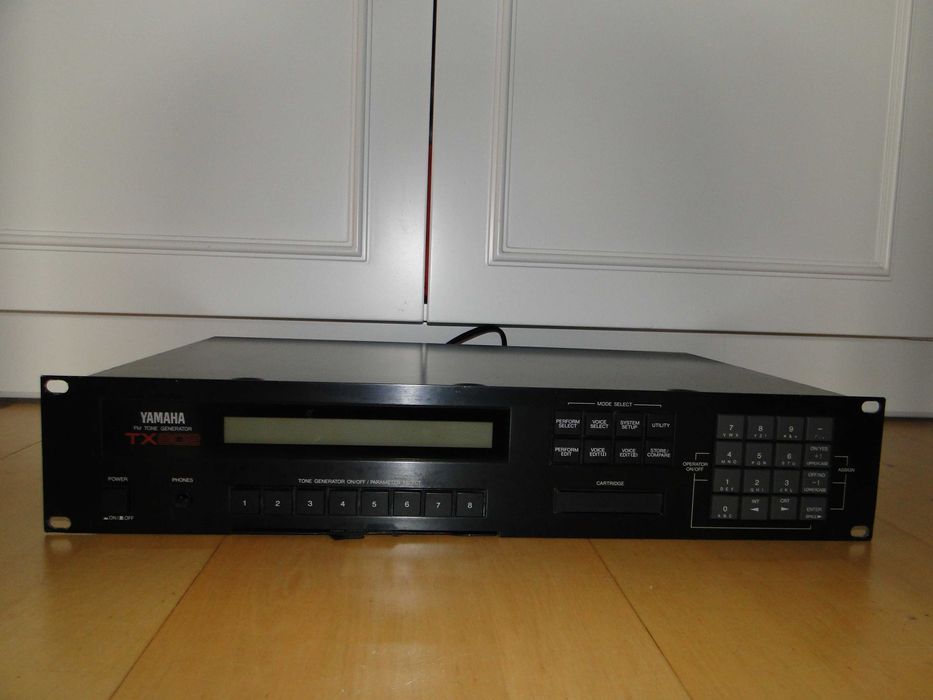 Kultowy Moduł Brzmieniowy YAMAHA TX-802.Syntezator DX7 W Module.Okazja