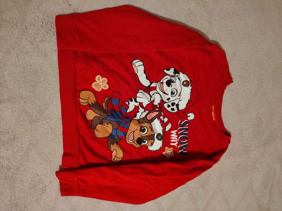 Czerwona bluza świąteczna Psi Patrol 128 cm