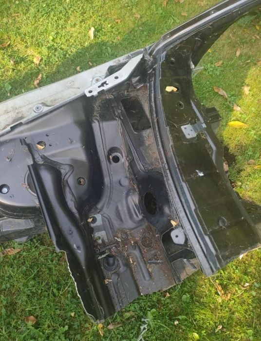 Audi A6 C6 Prawa Ćwiartka Fartuch Podłużnica Próg