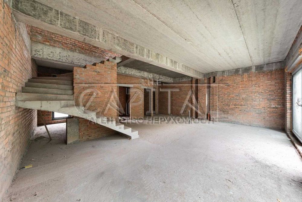 Продаж таунхауса Київ вулиця Деміївська рядом ЦЕНТР