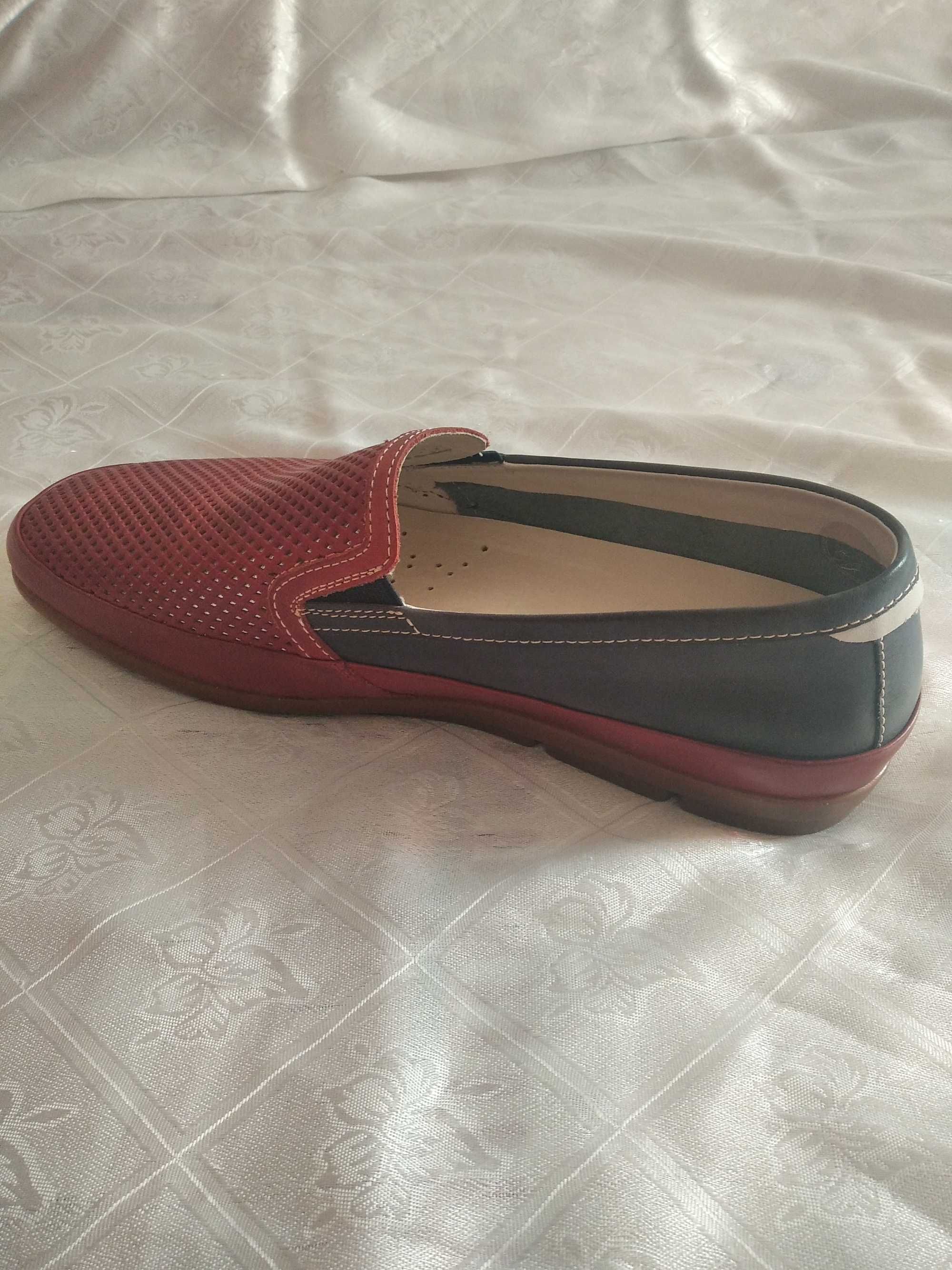Нове, шкіряне чоловіче взуття фірми Pikolinos